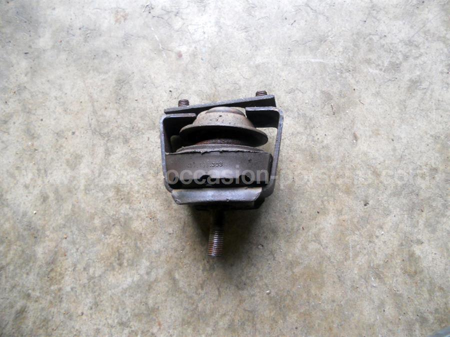 Silentbloc droit Porsche 924